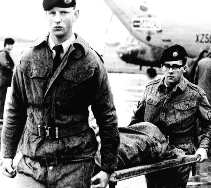 Irish Soldiers carry a victim of the Air India Flight 182 Bombing after the plane went down off the coast of Ireland