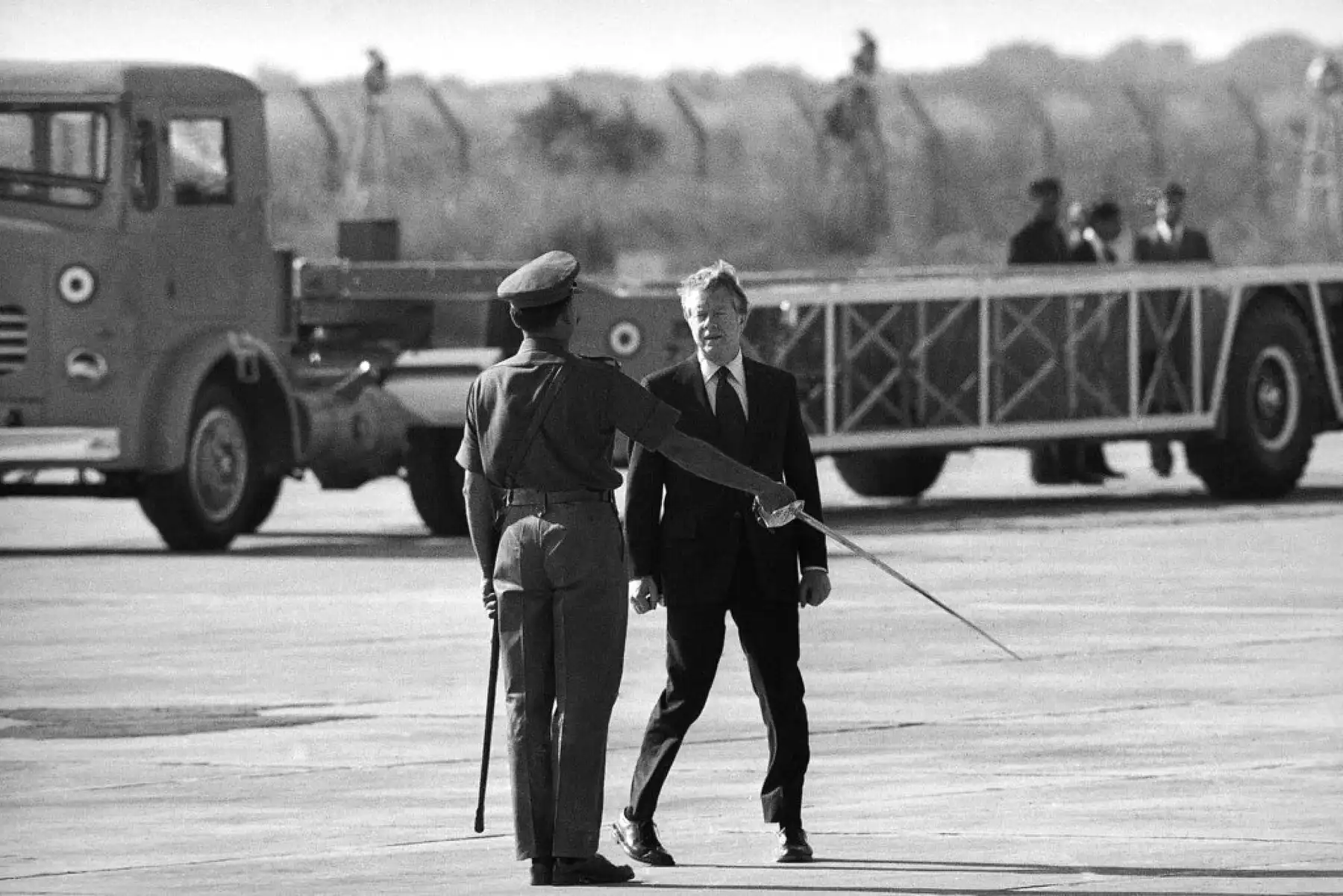 US President Jimmy Carter is welcomed to India with a Guard of Honour